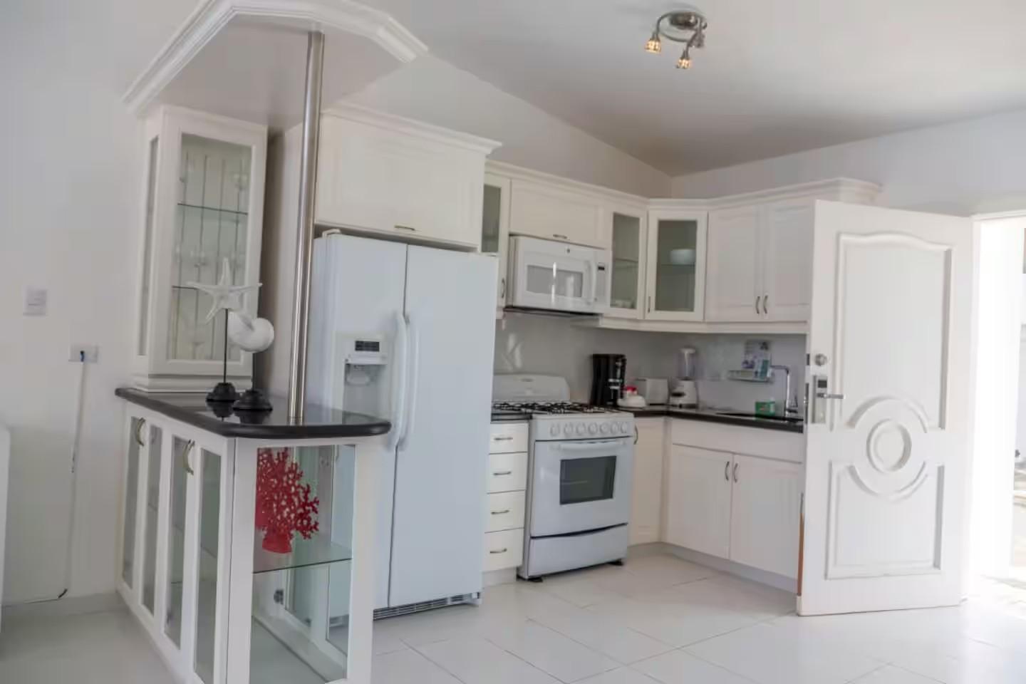 Casa Linda 2BR Modern Villa with Private Pool